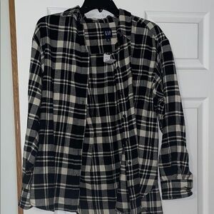 GAP Black and Cream Plaid Button Down Shirt